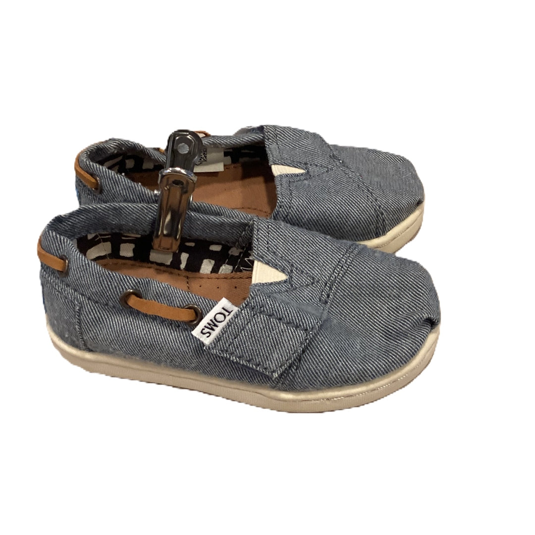Size 6 Tom's Blue Chambray Slip Ons w/Elastic