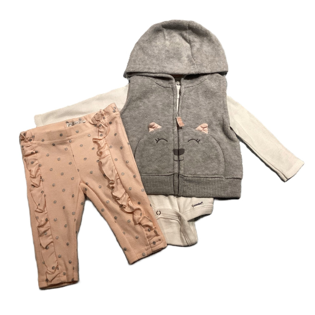 0-3 Girls Gerber's Long Sleeve Onesie, Carter's Gray Fleece Vest w/Bear Pockets, Quiltex Ruffled Leggings