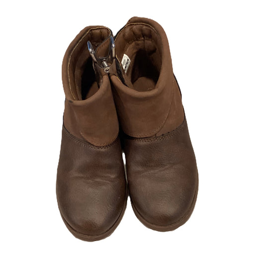 Size 9 Osh Kosh Brown Leather Boots w/Cuff