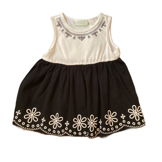 9-12 Girls First Impressions Black/White Flouncy Shirt/Dress w/White Hem Embroidery